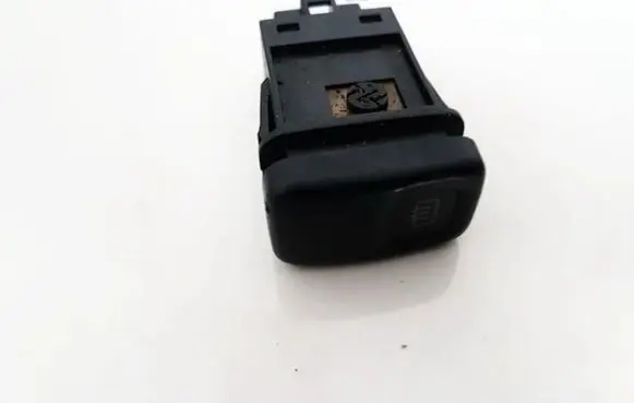 Mazda 323 Windscreen/window heater switch