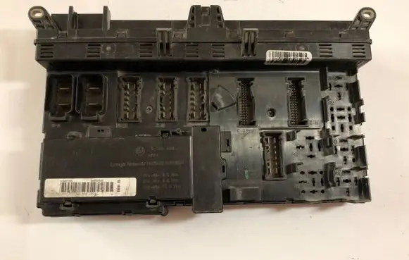 BMW X5 E53 Fuse module 8380409 8380407