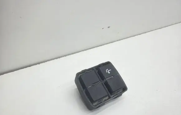 Volkswagen Touareg II Switch for retractable tow bar 7P6959511G 25101250