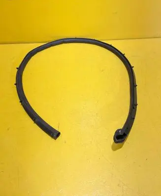 Peugeot 308 SW Front door rubber seal 