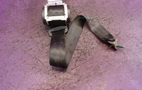 Seat Toledo III (5P) Front seatbelt 5P0857805B