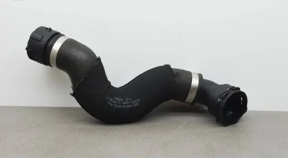 Audi A7 S7 4K8 Engine coolant pipe/hose 4M0122101CL