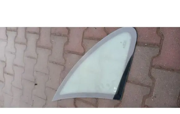 Citroen Xsara Picasso Rear side window 