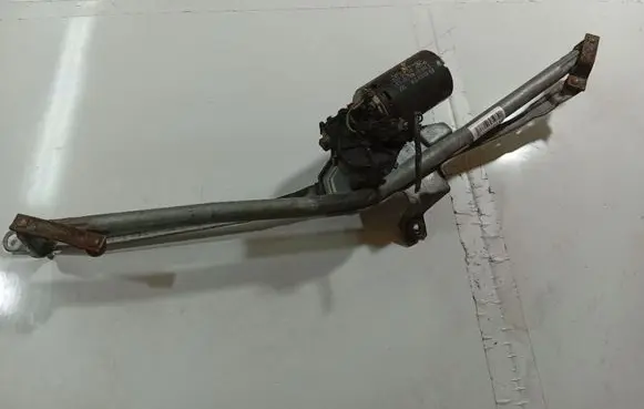 Volkswagen PASSAT B4 Front wiper linkage and motor 357955325A