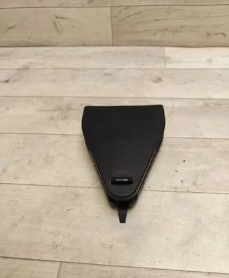 Audi A6 S6 C6 4F Hazard Warning Triangle Mounting Bracket 8E5860285A