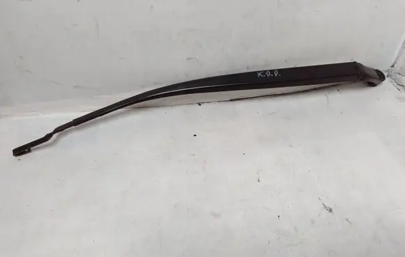 Toyota Prius (XW30) Front wiper blade arm