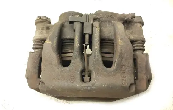 Mercedes-Benz Vito Viano W639 Front brake caliper 928909