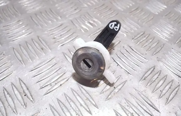 Renault Scenic I Front door lock (next to the handle) 
