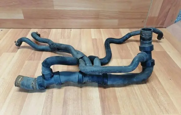 Renault Espace - Grand espace IV Engine coolant pipe/hose 215037726R