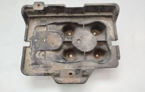 Volkswagen Golf IV Battery tray 1J0915333A