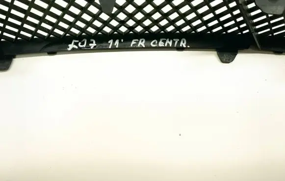 BMW 5 GT F07 Front bumper lower grill 51117200729