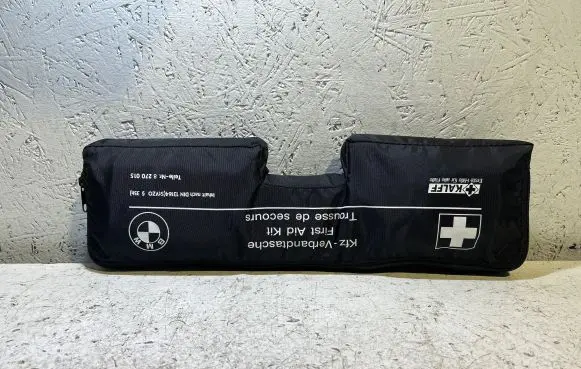 BMW 5 F10 F11 First aid kit 8270015
