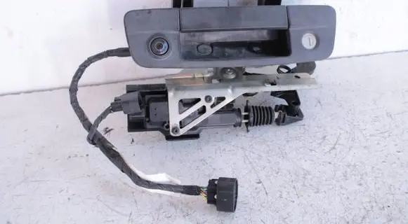 Dodge RAM 1500 DS Tailgate handle with camera 68274731AE P68189124AC WJ3306T6537