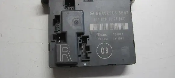 Mercedes-Benz E W211 Door control unit/module 2118201626