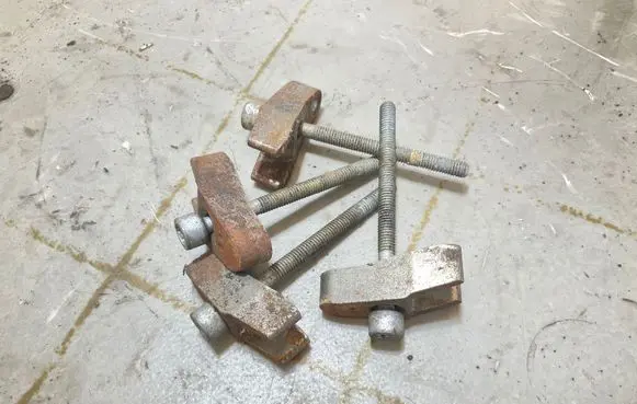 Fuel Injector clamp holder