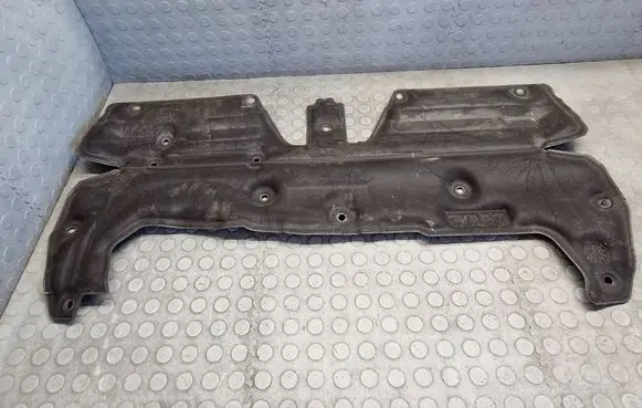 BMW i4 Heat shield in engine bay 9891663