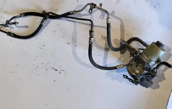 Renault Trafic III (X82) Power steering pump 491100616R 93457191