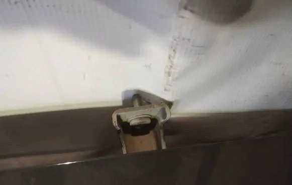 Peugeot 308 Tailgate/trunk/boot hinge