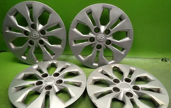 Hyundai i30 R15 wheel hub/cap/trim 
