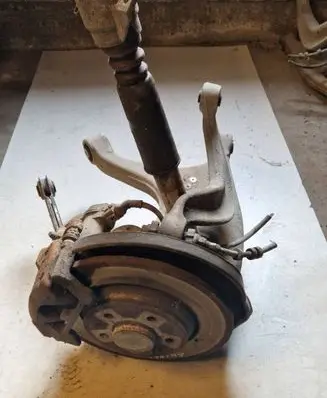Audi A5 8T 8F Rear wheel hub spindle/knuckle 