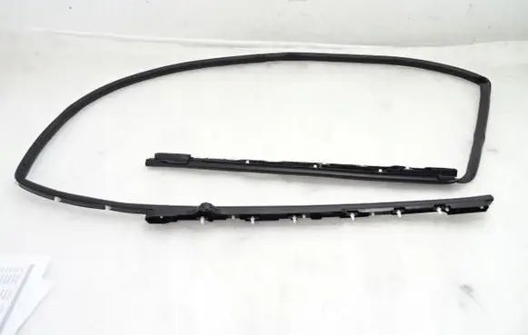 DS Automobiles 7 Crossback Engine compartment rubber 9817330280