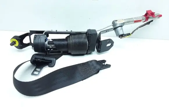Volvo S60 Front seatbelt 6841791