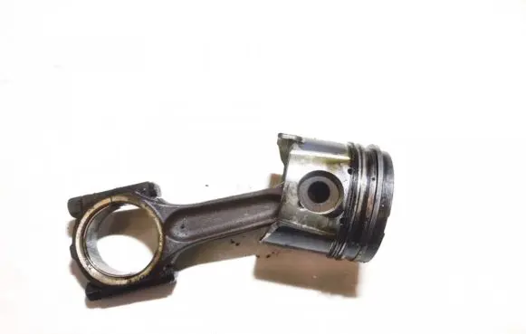 Peugeot 307 Piston with connecting rod