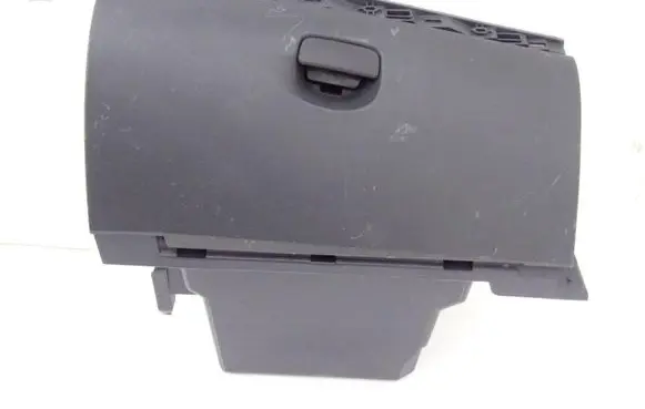Renault Megane III Glove box 681080008R