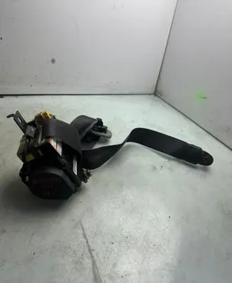 Honda Accord Front seatbelt 0432072