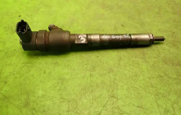 Opel Combo C Fuel injector 0445110183