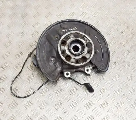 Mercedes-Benz C W205 Rear wheel hub 0265009315
