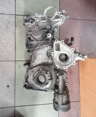 Toyota Avensis T250 Timing chain cover 00000