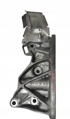 Mercedes-Benz A W177 Engine mounting bracket A6542230004