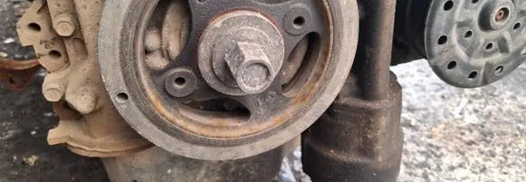 Toyota Avensis T270 Crankshaft pulley