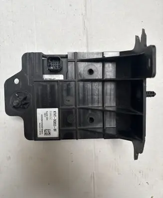 Ford Focus Distronic sensor radar JX7T9G768AC KT4T9G853BF