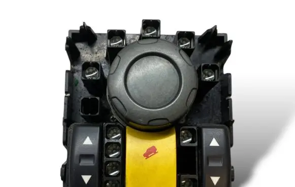 Land Rover Range Rover Sport L320 Suspension ride height/mode switch YUD501410WVH L320RH0GR YUD501410