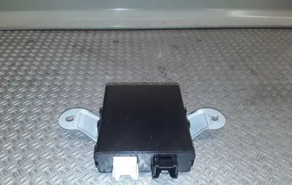 Hyundai Santa Fe Window wiper relay 9875026000