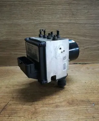 Volkswagen PASSAT B6 ABS Pump 3C0614109K 16431608 16431508E