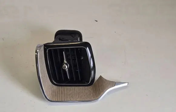 Volvo XC60 Dashboard side air vent grill/cover trim 31477272