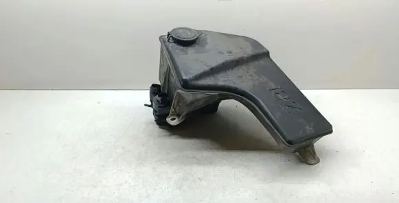 BMW X5 E53 Windshield washer fluid reservoir/tank 8252738 61678252738