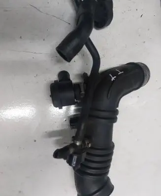 Audi TT Mk1 Air intake hose/pipe PX041644