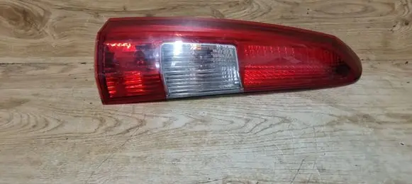 Rear/tail lights
