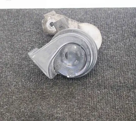 Skoda Octavia Mk2 (1Z) Horn signal A046466