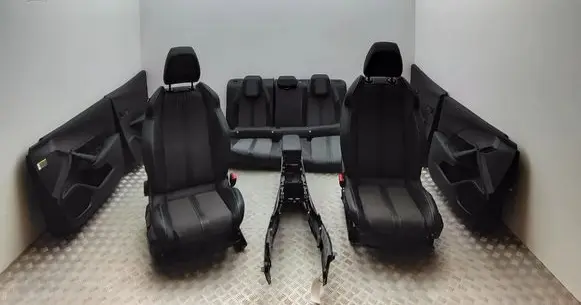 Peugeot 2008 II Interior set 9825563280 98587020ZD