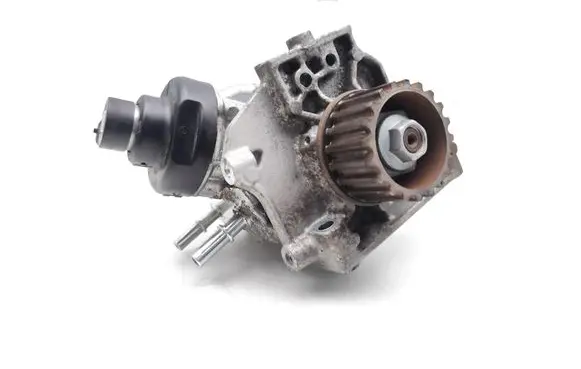 Nissan Qashqai Fuel injection high pressure pump 167003606R 0445010763