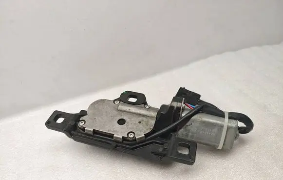 BMW 5 E60 E61 Tailgate/trunk/boot lock/catch/latch US712993102 489051060