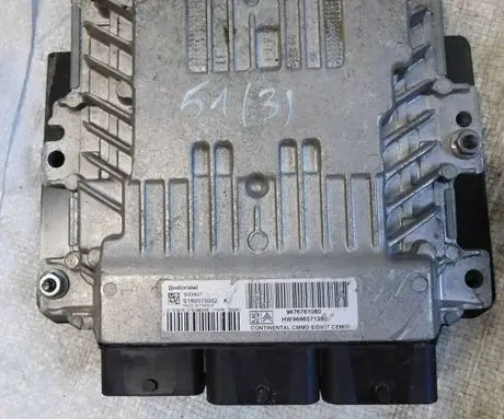 Peugeot 3008 I Engine control unit/module 9676761080 S180075002K 9666571380