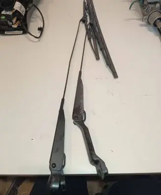 Renault Clio II Front wiper blade arm 8200223465 8200071212