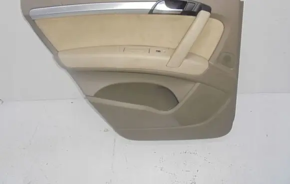Audi Q7 4L Rear door card panel trim 4L0867305A