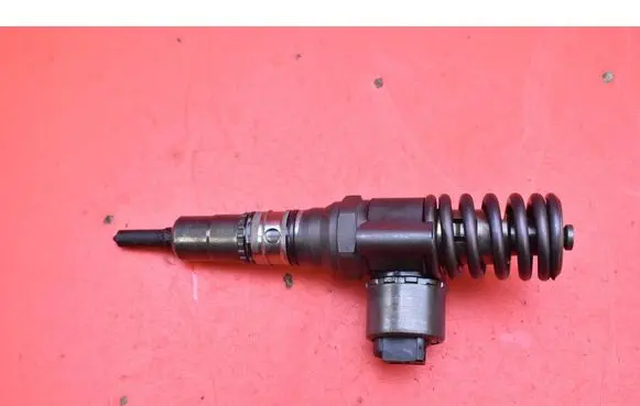 Audi A3 S3 8P Fuel injector 03G130073B